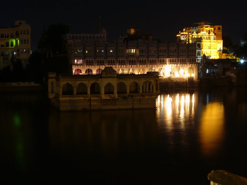 Travel - India - Rajasthan - Udaipur - Pichola Lake